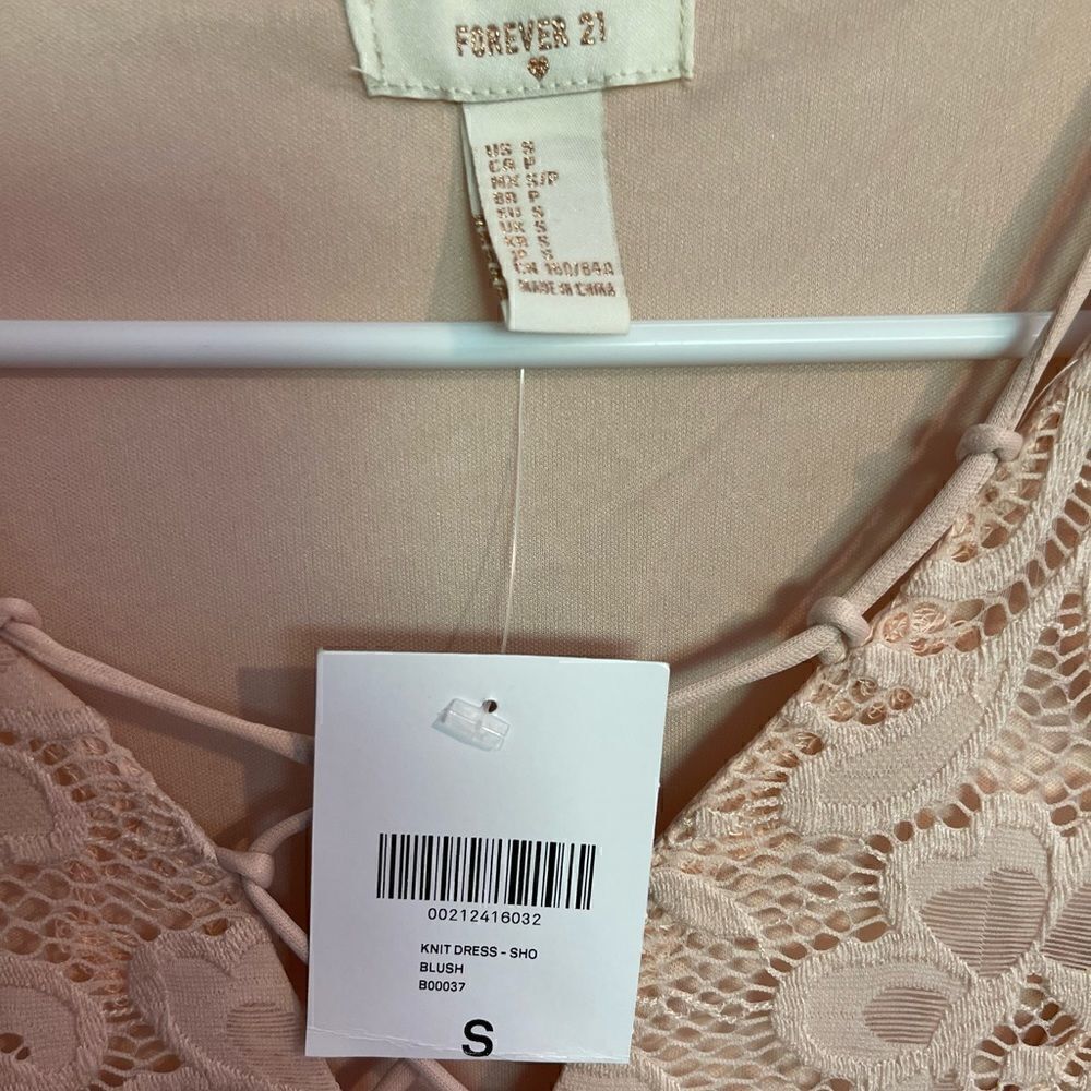Forever 21 Pink lace mini dress.Size S - Picture 9 of 11